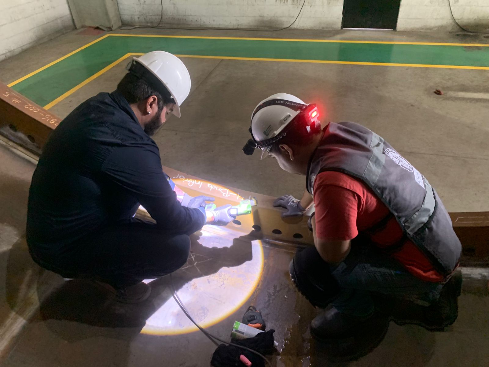 Inspección a soldadura de torres de aerogeneradores marítimos