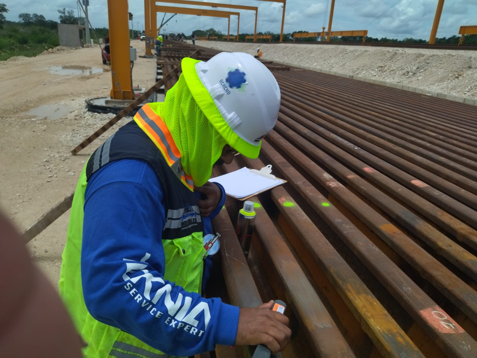 Inspección a vías del tren maya